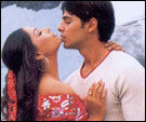 Bipasha Basu and Dino Morea in Raaz 