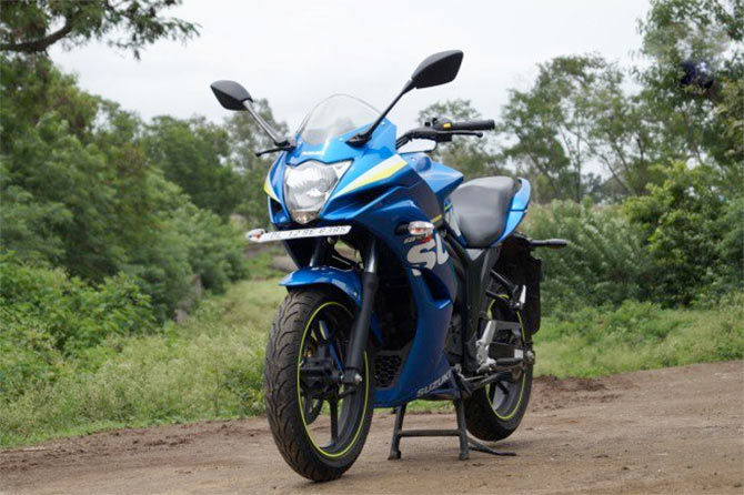 Suzuki gixxer sf 150 deals blue colour