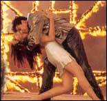 Bipasha Basu and Akshay Kumar in Aankhen