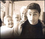 Daisy Irani, K D Chandran, Dara Singh and Abhishek in Shararat