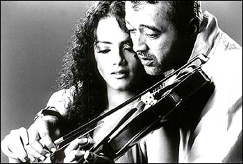 Lucky Ali and Gauri Karnik star in Tanuja Chandra's Sur