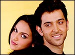 Esha Deol and Hrithik Roshan in Na Tum Jaano Na Hum