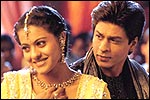 Kajol and Shah Rukh Khan in Kabhi Khushi Kabhie Gham