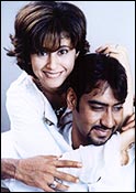 Urmila Matondkar and Ajay Devgan in Bhoot