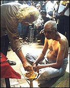 A still from Nizhalkkuthu